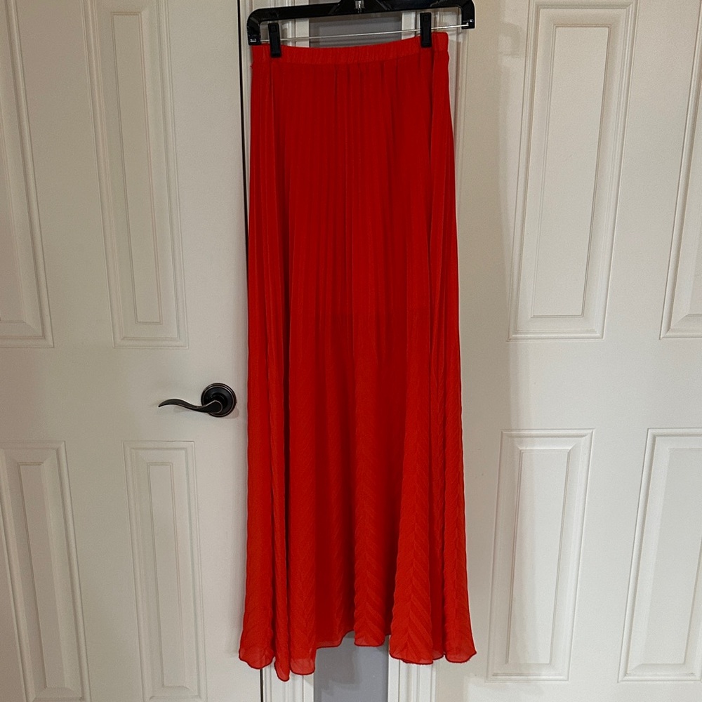 Elegant Red Pleated Skirt